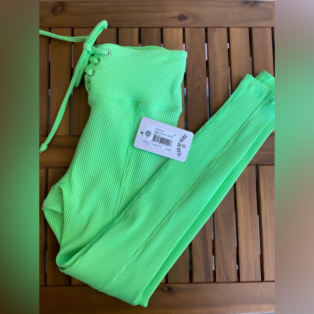 NEW W TAGS Limited edition Neon Kiwi Football leggings